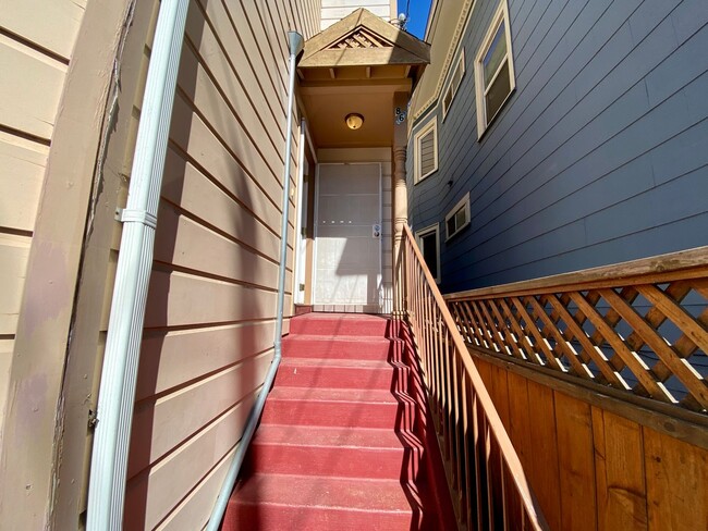 Primary Photo - 860-866 20th St, Oakland, CA 94607