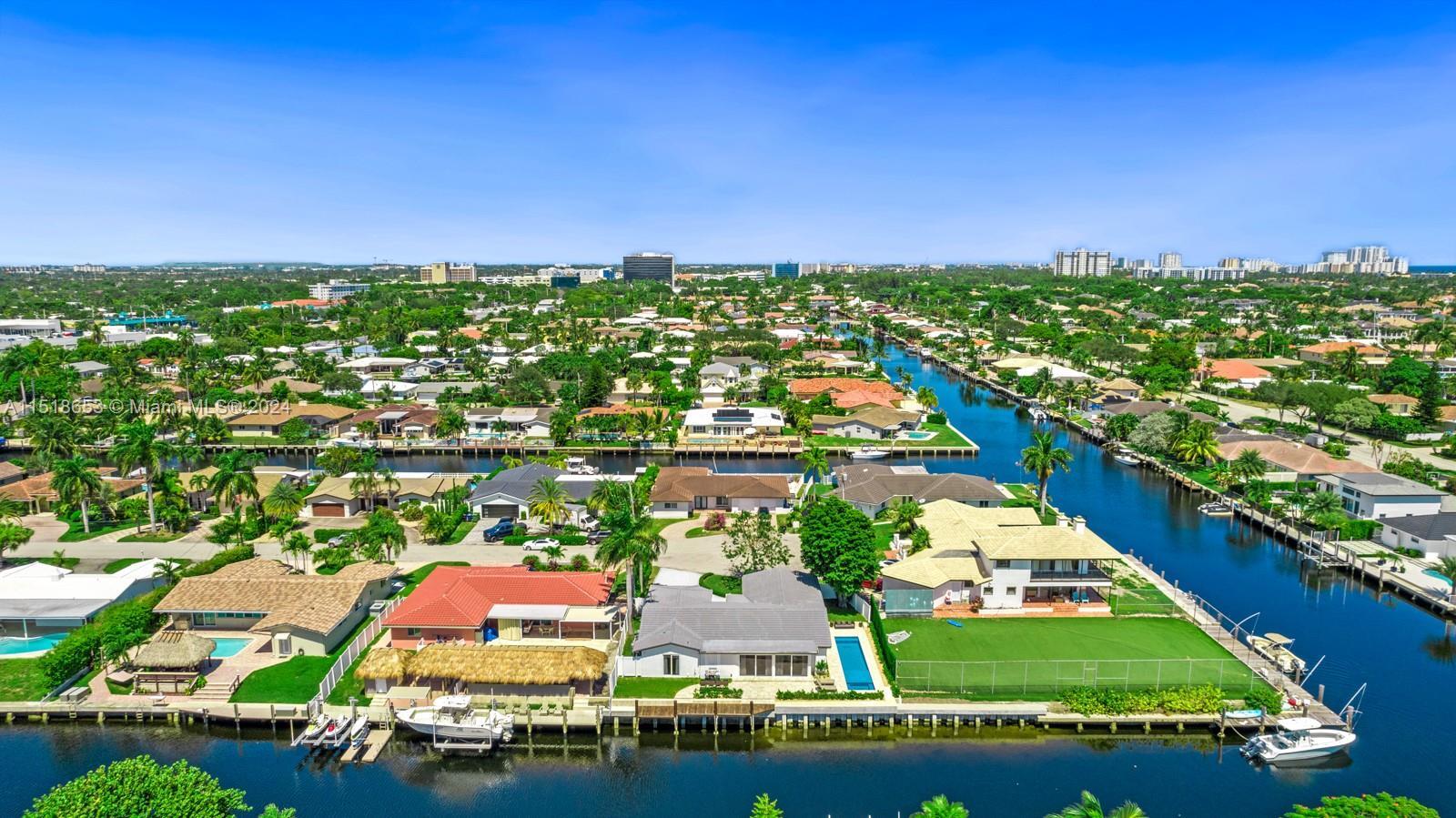 Building Photo - 2830 NE 56th Ct