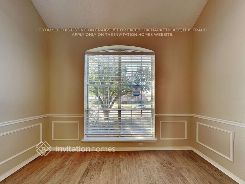 Building Photo - 1008 Sandy Creek Dr