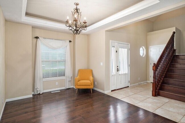 Building Photo - 1403 W Maplewood St