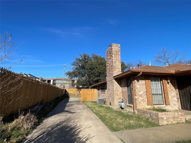 Building Photo - 8236 El Retiro Rd