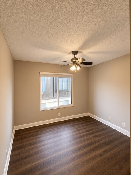 Building Photo - 5260 Bosque Ln