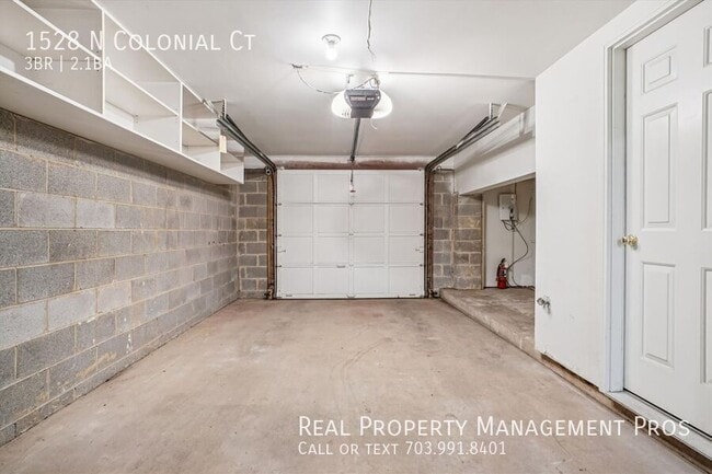 Building Photo - 1528 N Colonial Ct