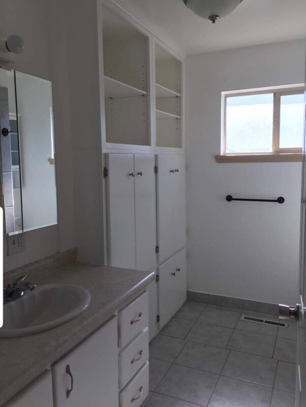 Building Photo - 426 S 500 W
