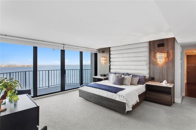 Building Photo - 3301 Bayshore Blvd