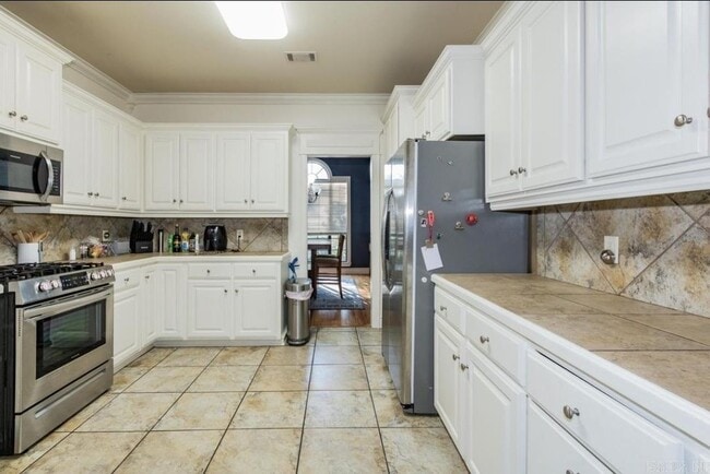 Building Photo - 108 Bouriese Cir