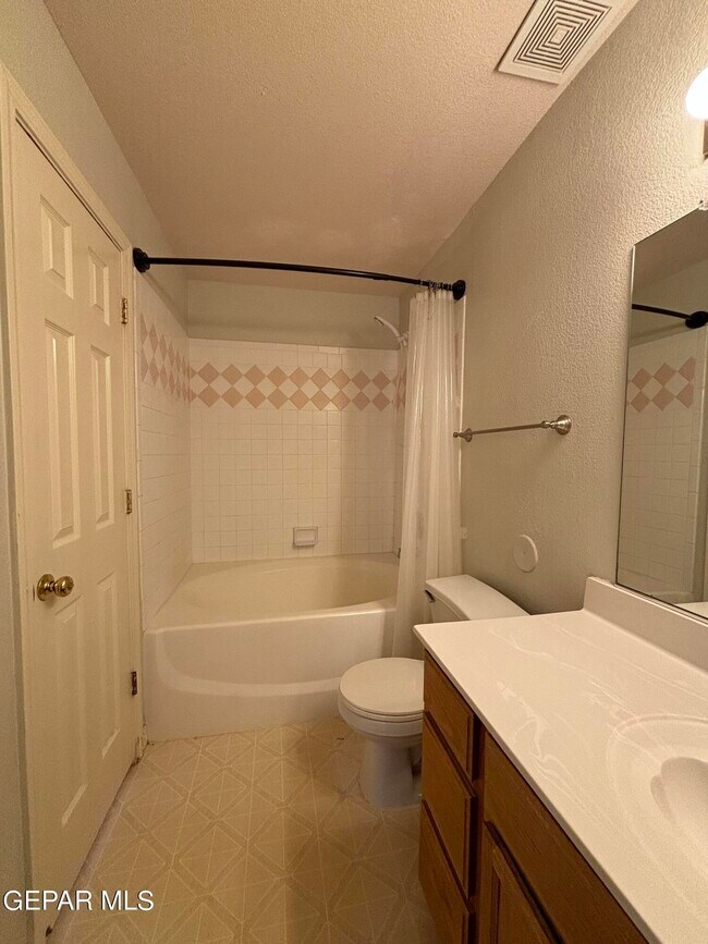 Building Photo - 4476 Loma Diamante Dr