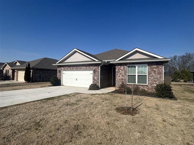 Building Photo - 177 Cherry Laurel Dr