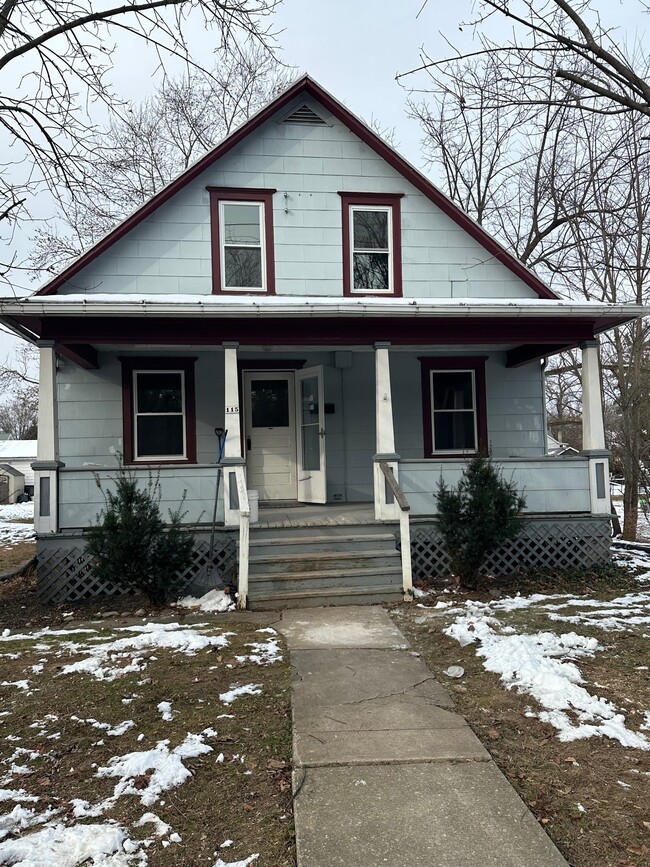 Building Photo - 115 Carpenter St