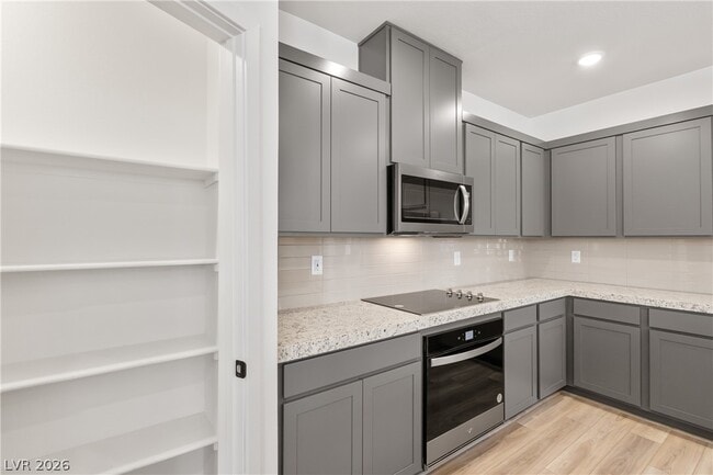 Building Photo - 194 Wewatta Ave