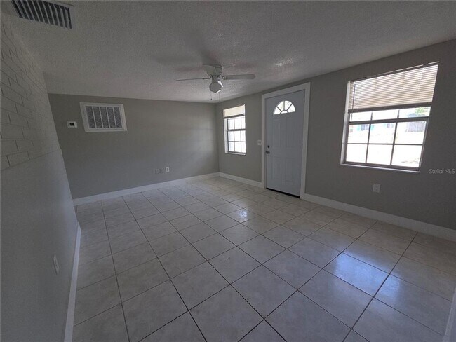 Building Photo - 4616 Irene Loop