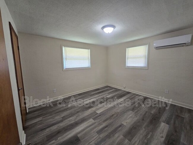 Building Photo - 506 Eden Terrace