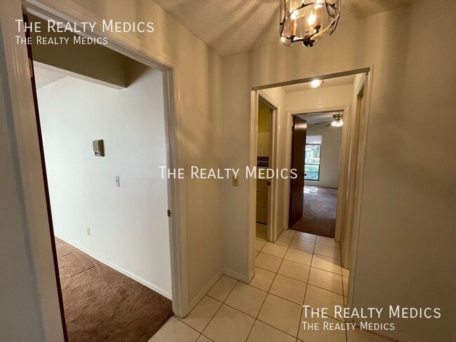 Building Photo - 1168 E Winged Foot Cir