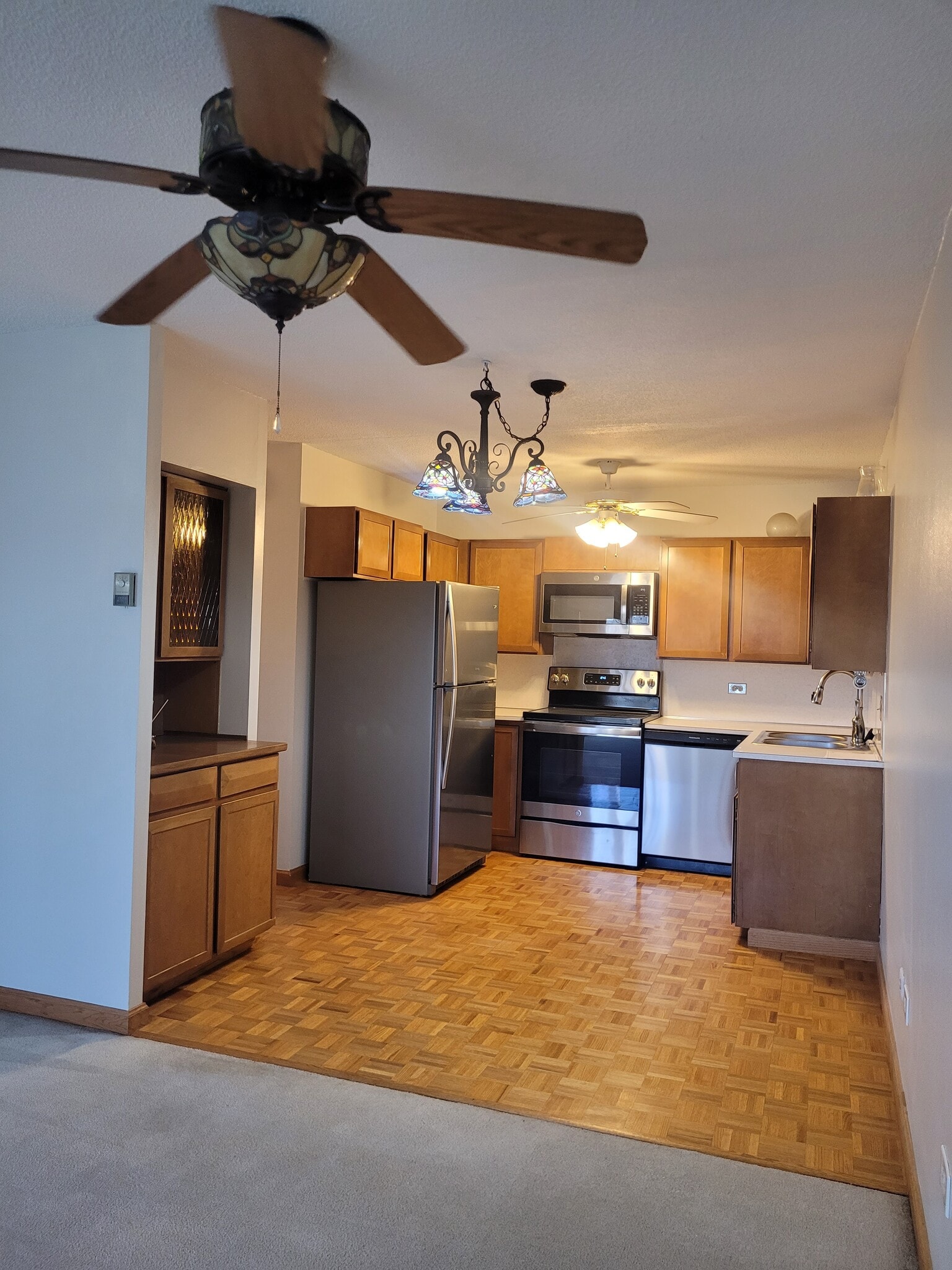 Building Photo - 755 S Alton Way