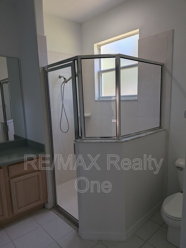 Building Photo - 589 W Doerr Path