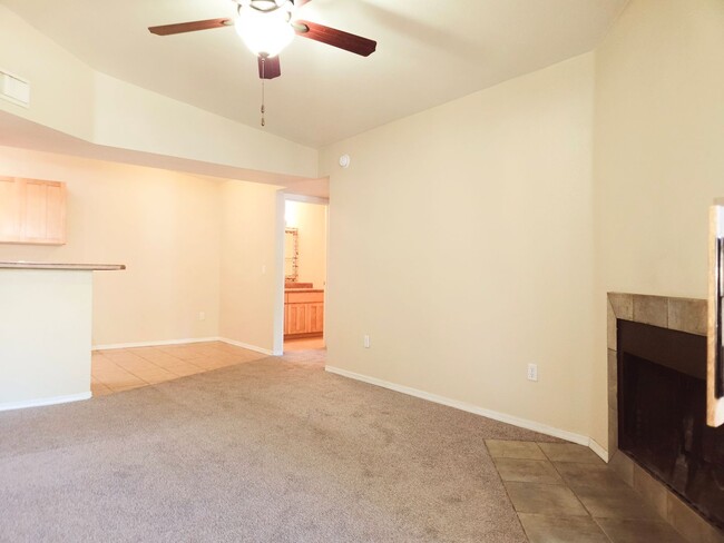Building Photo - Westside Arbors Condo 2bd, 2ba - Students ...