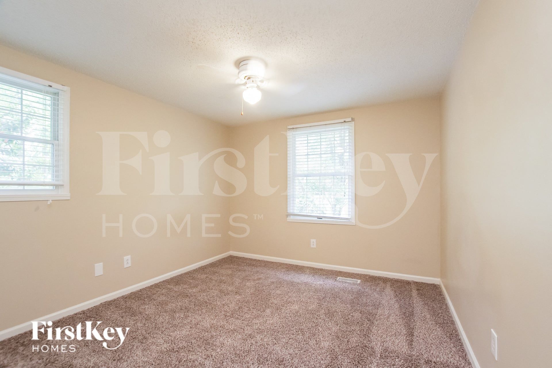 Building Photo - 7225 Rollingridge Dr
