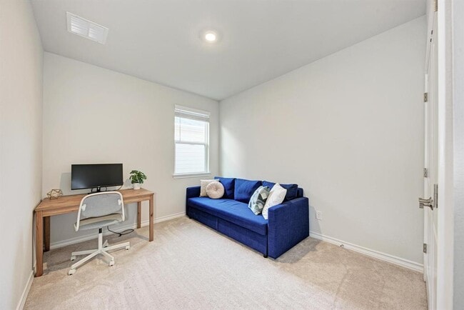 Building Photo - 113 Rampart Lp