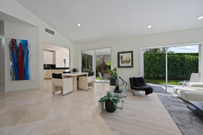 Building Photo - 2587 Muir Cir