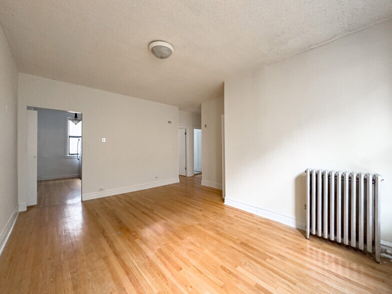 Building Photo - 1540 N Kedzie Ave
