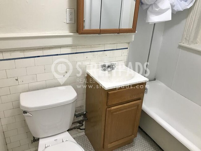 Building Photo - 1 bedroom in Boston MA 02215