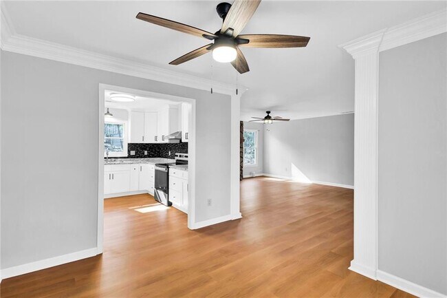 Building Photo - 7515 Asbury Dr