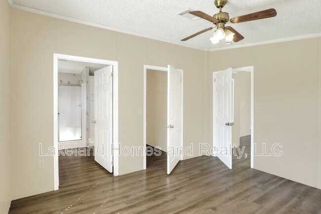 Building Photo - 3321 Peachtree Hill Rd