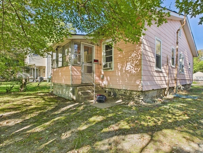 Building Photo - 2408 Concord Ave