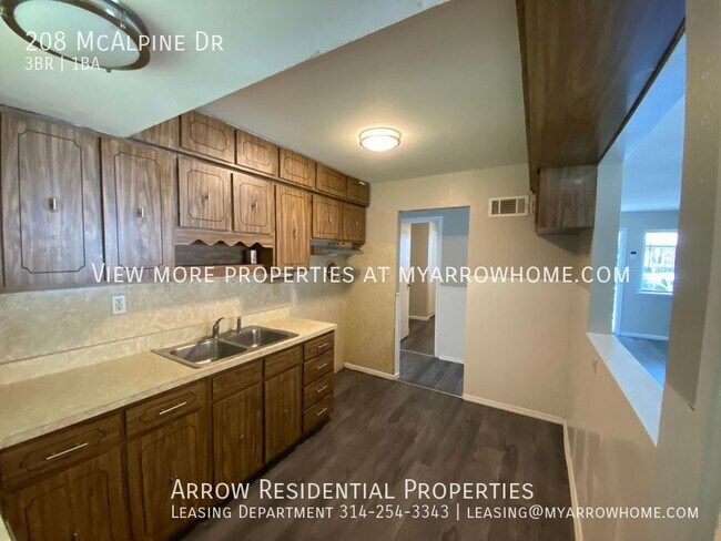 Building Photo - 208 Mc Alpine Dr