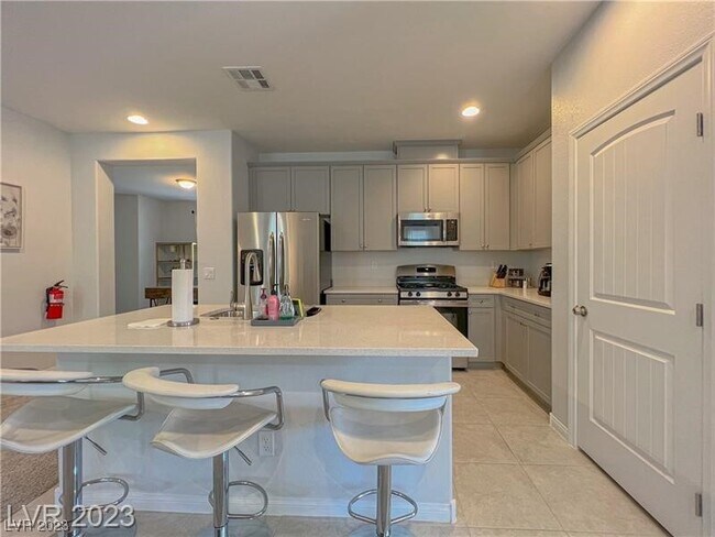 Building Photo - 6983 Atwood Peaks Ave