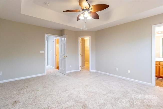 Building Photo - 9618 Blossom Hill Dr