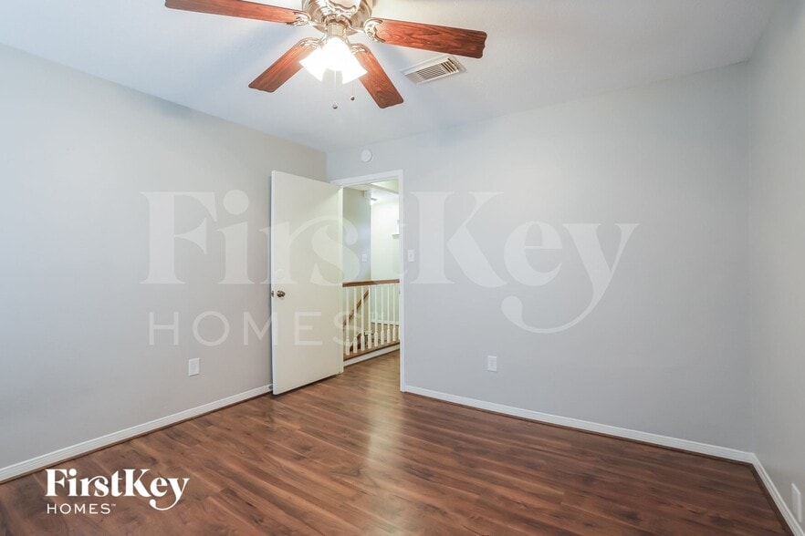Building Photo - 7019 Rosebrook Cir