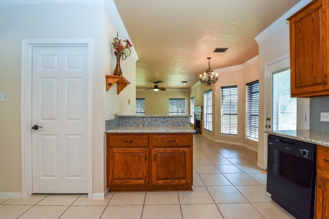 Building Photo - 314 Spencers Glen Dr