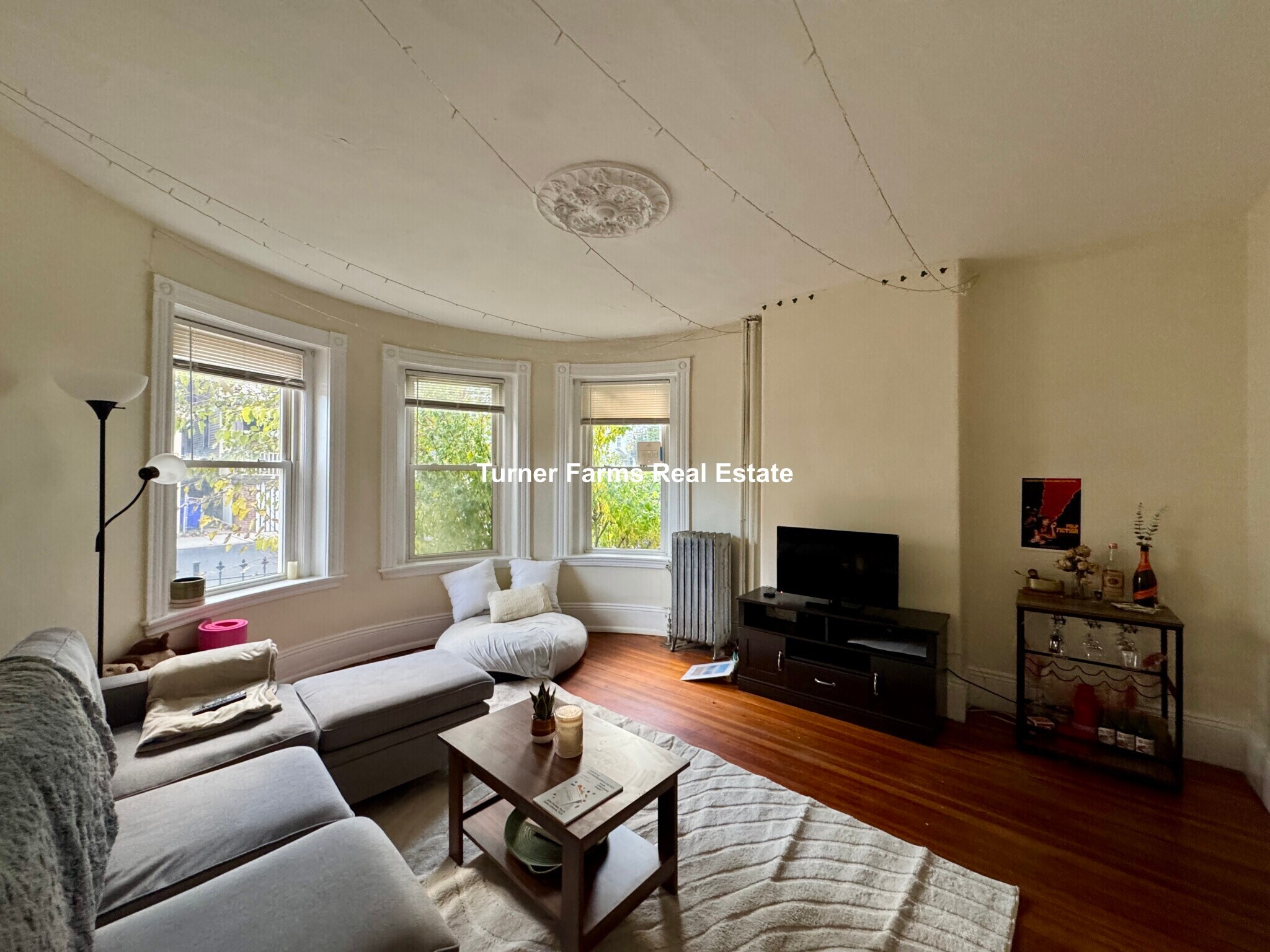 Building Photo - 96 Calumet St