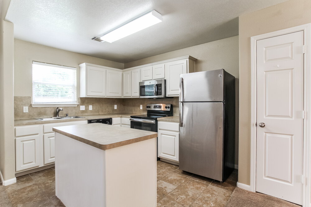 Building Photo - 29114 Red River Loop