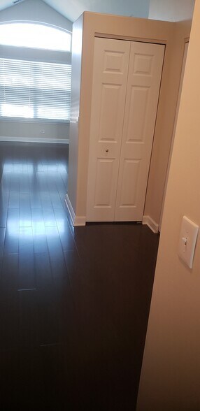 Building Photo - 9030 W Heathwood Cir