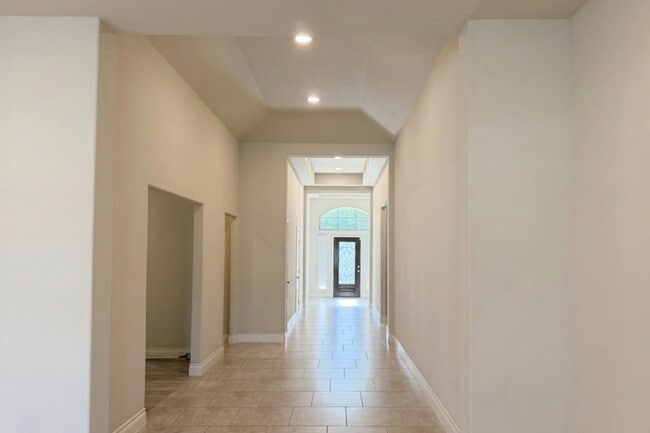 Building Photo - 3719 Brampton Island Dr