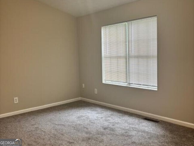 Building Photo - 3804 Waldrop Ln