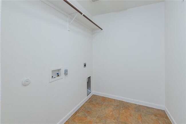 Building Photo - 30118 Diamond Dove Trail