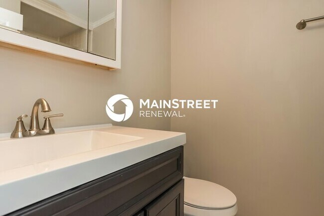 Building Photo - 147 Acorn Dr