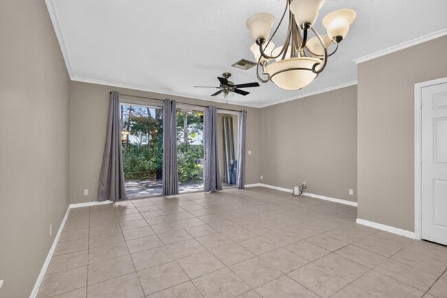 Building Photo - 8103 Bellagio Ln
