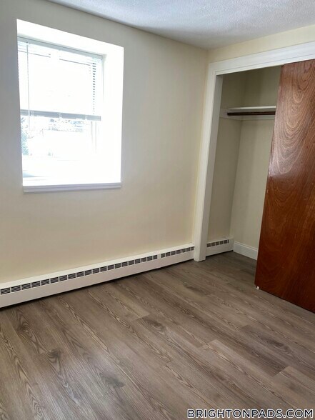 Building Photo - 168 N Beacon St