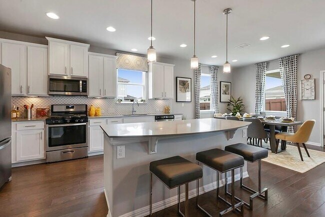 Building Photo - 420 Staunton Dr