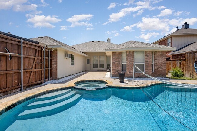 Building Photo - 745 Amhurst Ct