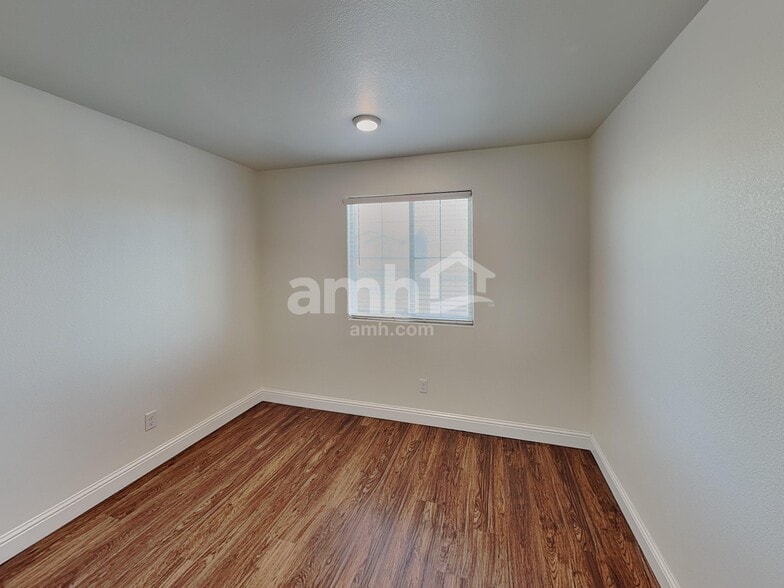 Building Photo - 707 Terrain Star Ave