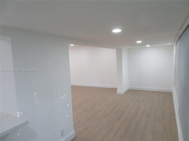 Building Photo - 17247 SW 112th Pl