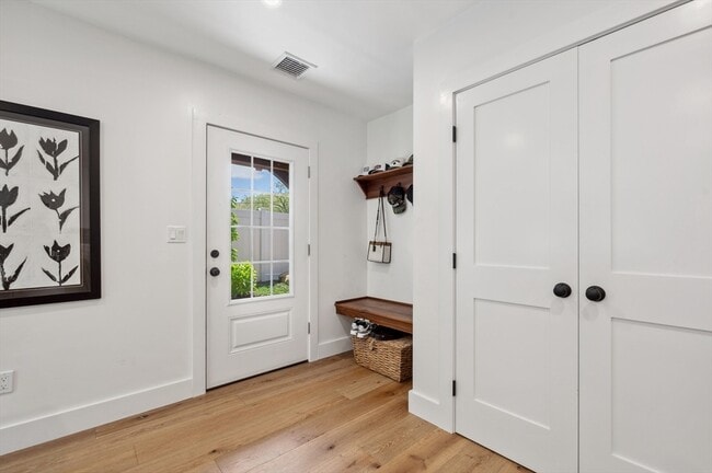 Building Photo - 9 Tidal Cove Way