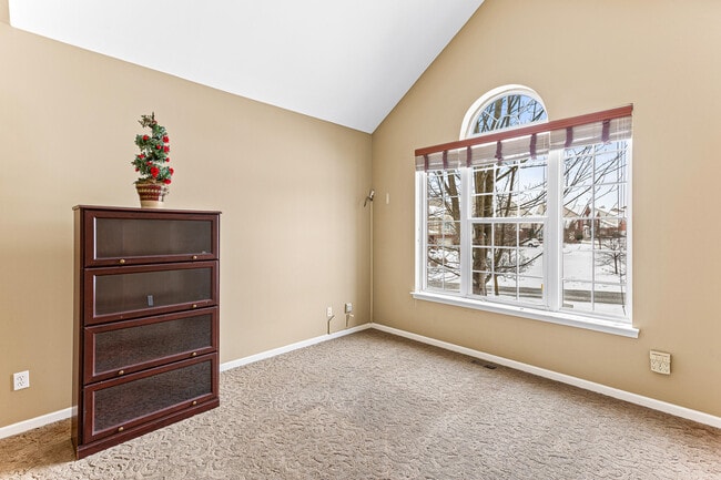 Building Photo - 49896 Parkside Dr