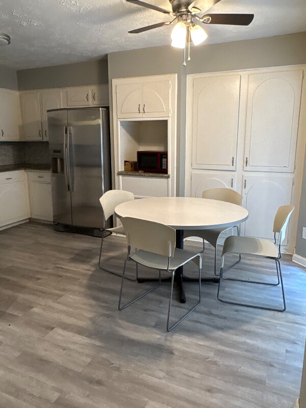 Building Photo - 318 Elm St