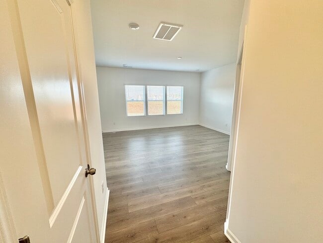 Building Photo - 4 br 2.5 ba New construction home in Kensington community in China Grove